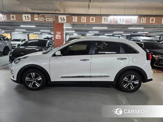 Kia The New Niro id 3422702 из Кореи 13