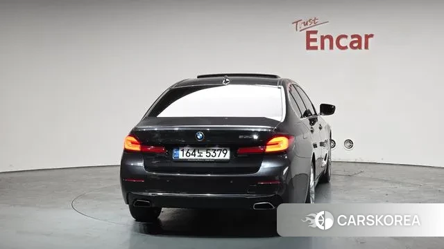 BMW 5 Series (G30) id 3765470 из Кореи 13