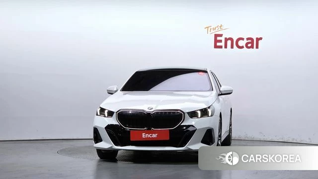 BMW 5 Series (G60) id 4686657 из Кореи 23