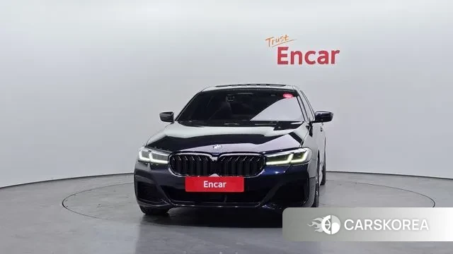 BMW 5 Series (G30) id 3764918 из Кореи 13