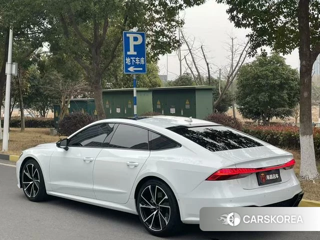 Audi A7 2021 Белый из Китая, фото 3