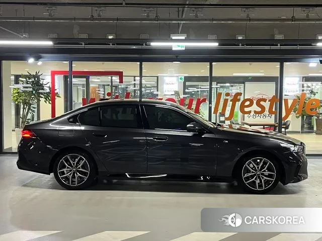 BMW 5 Series (G60) id 3437261 из Кореи 13