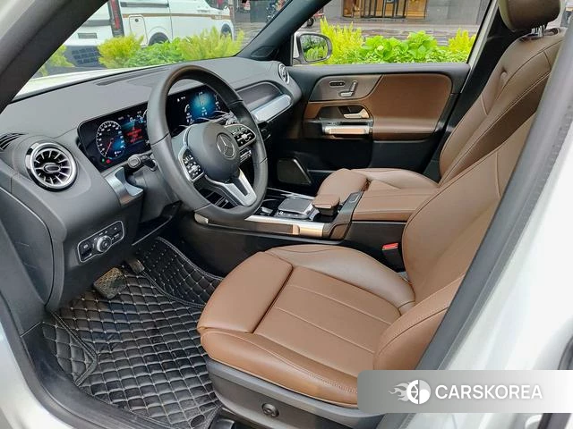 Mercedes-Benz GLB 2023 Белый из Китая, фото 3