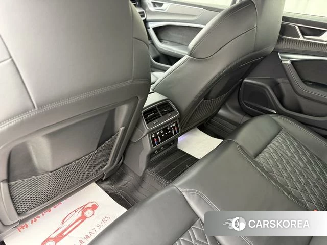 Audi A7 2022 Белый из Китая, фото 3