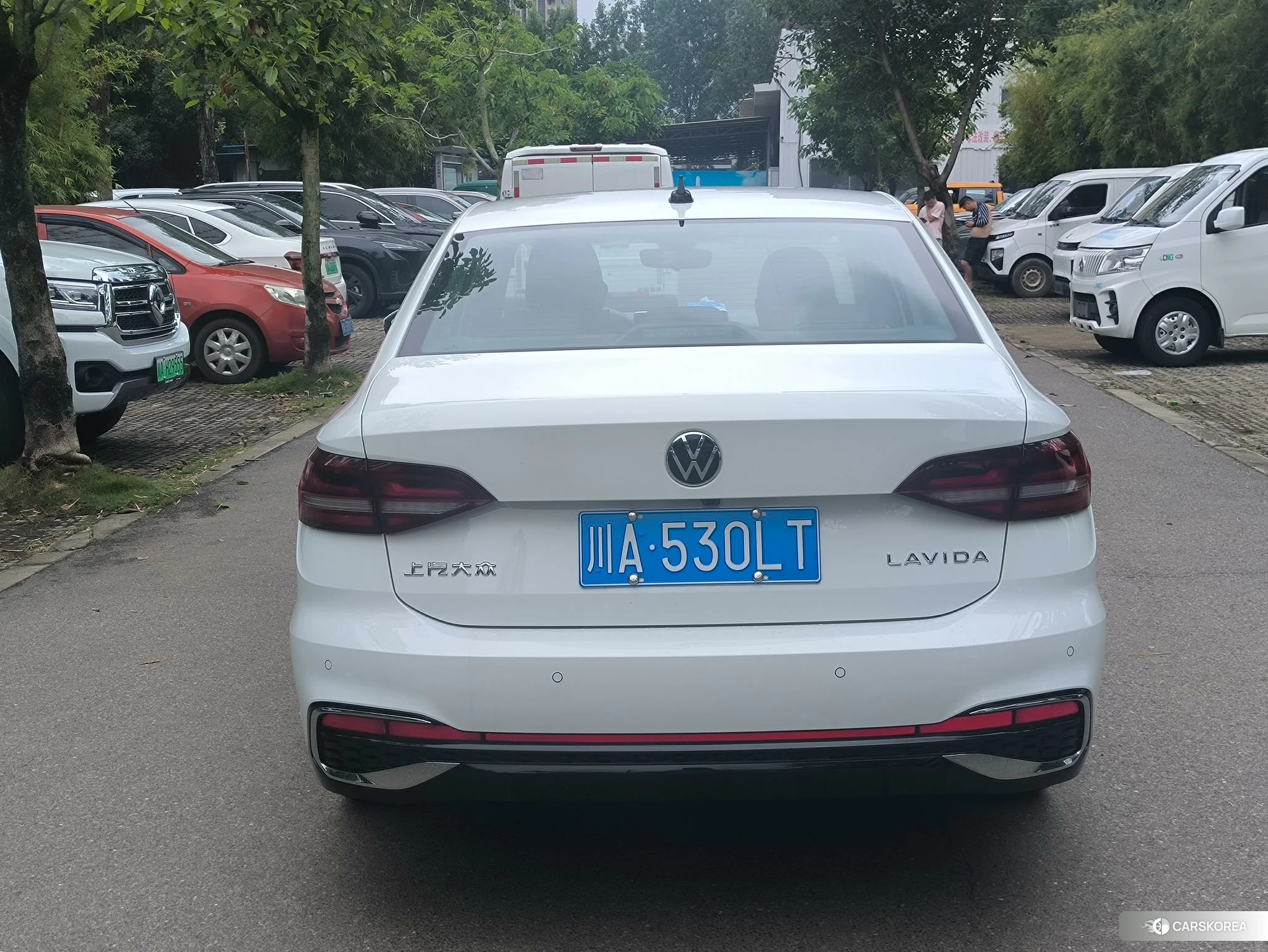 Volkswagen Lavida 2023 Белый из Китая, фото 4