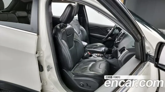 Jeep Cherokee (KL) id 2706357 из Кореи 13