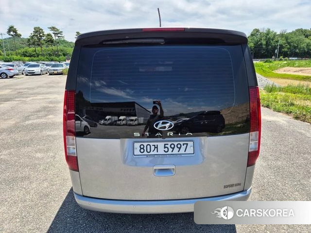 Hyundai Staria id 4518918 из Кореи 13