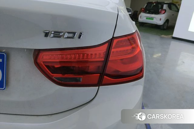 BMW 1 series id 4235841 из Китая 10
