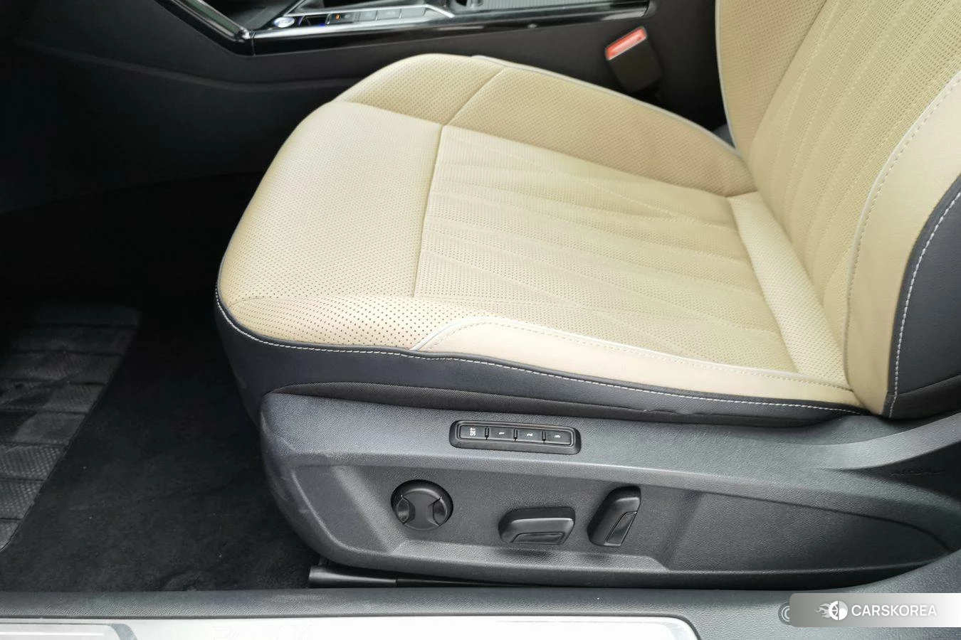Volkswagen Passat id 4420027 из Китая 17