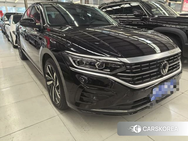 Volkswagen Passat 2024 Черный из Китая, фото 3