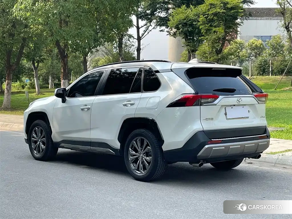Toyota RAV4 id 4565203 из Китая 14