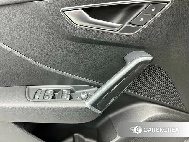 Audi Q2L id 4272188 из Китая 23