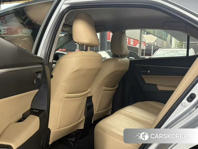Toyota Corolla 2019 Серебристо-серый из Китая, фото 3