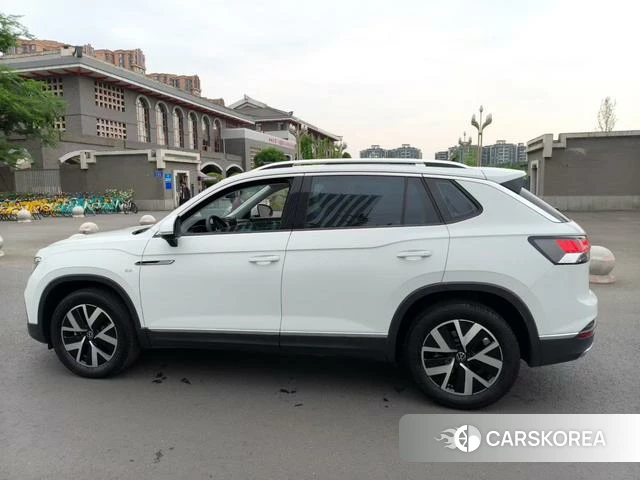 Volkswagen Tanyue 2024 Белый из Китая, фото 3