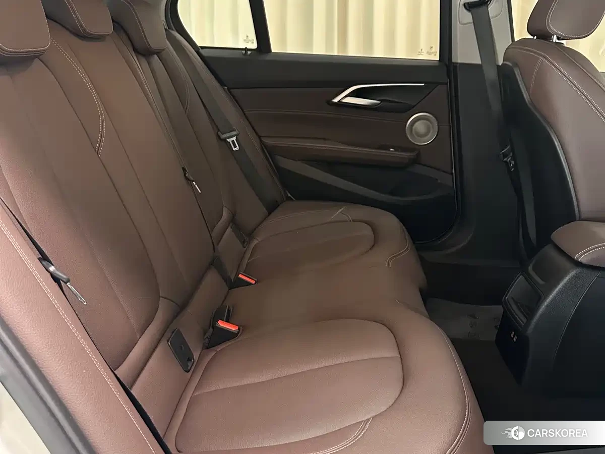 BMW 1 series id 4664494 из Китая 16