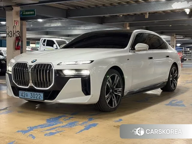 BMW i7 (G70) 2025 Белый из Кореи, фото 4