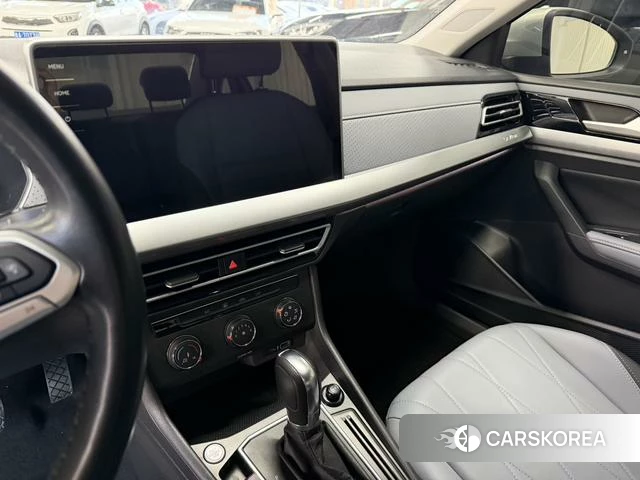 Volkswagen Lavida 2023 Серебристо-серый из Китая, фото 6