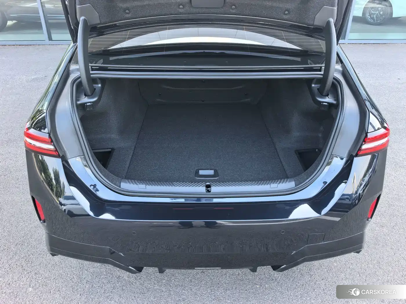 BMW i5 id 4628996 из Китая 14