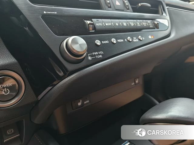 Lexus ES 2023 Другой из Китая, фото 6