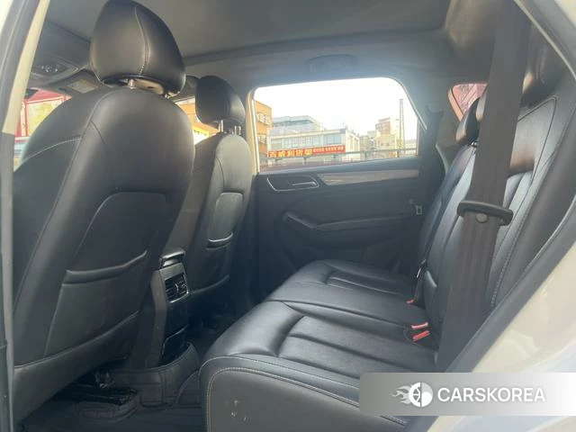 Roewe RX5 2018 Белый из Китая, фото 3