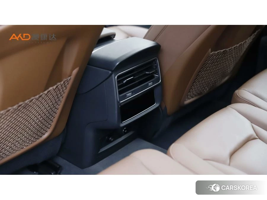 Audi Q7 2021 Черный из Китая, фото 4