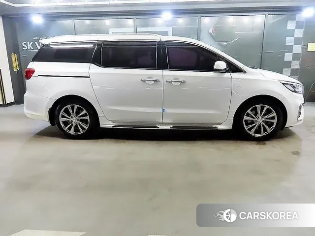 Kia The New Carnival id 3778624 из Кореи 13