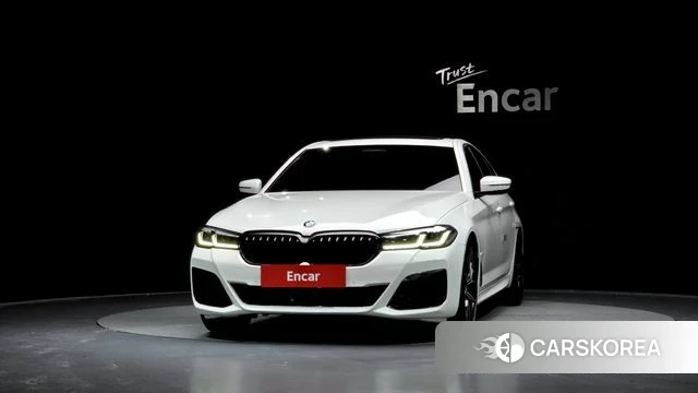 BMW 5 Series (G30) id 3811880 из Кореи 13