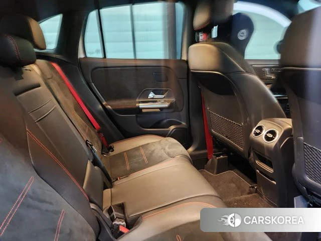 Mercedes-Benz GLA - Class H247 2023 Белый из Кореи, фото 3