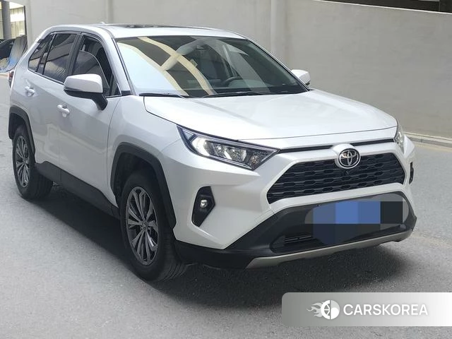 Toyota RAV4 Rongfang 2023 Белый из Китая, фото 3