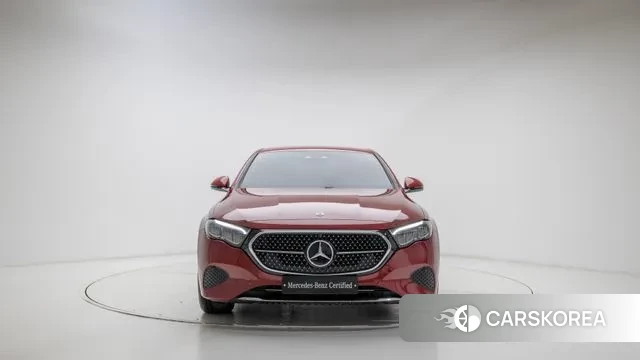 Mercedes-Benz E-Class W214 2025 Красный из Кореи, фото 3