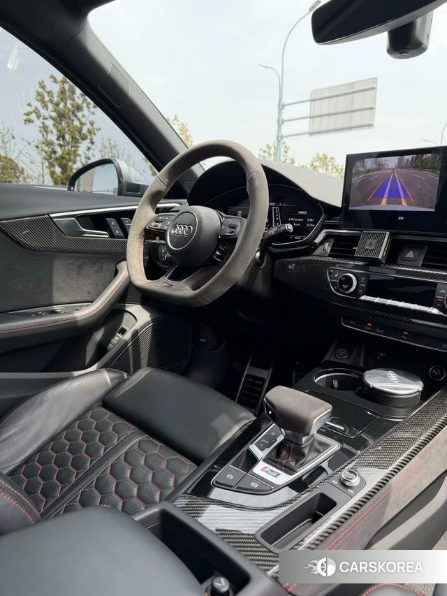 Audi RS 4 id 3908198 из Китая 14