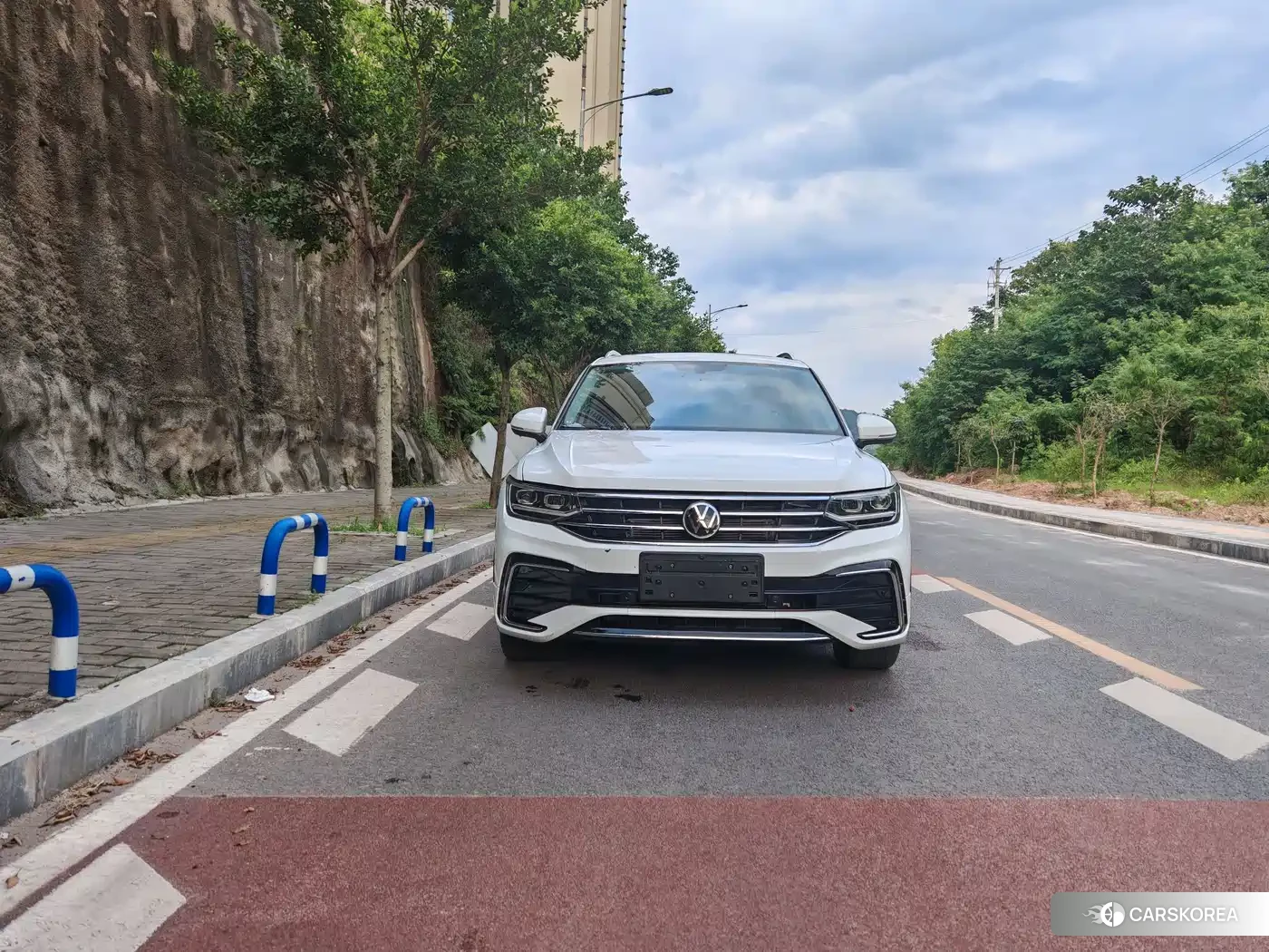 Volkswagen Tiguan L 2024 Белый из Китая, фото 3