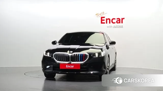 BMW 5 Series (G60) id 2905068 из Кореи 13