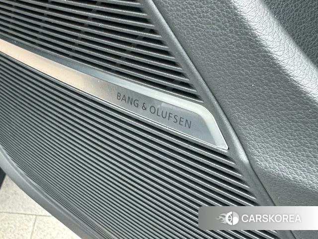 Audi Q8 id 4374642 из Китая 8