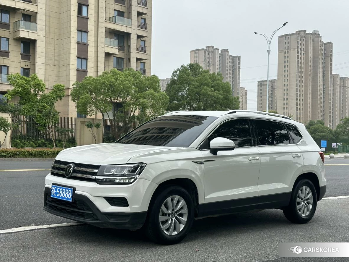 Volkswagen Tuyue 2022 Белый из Китая, фото 3