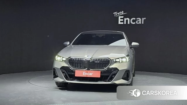 BMW 5 Series (G60) id 4200677 из Кореи 13