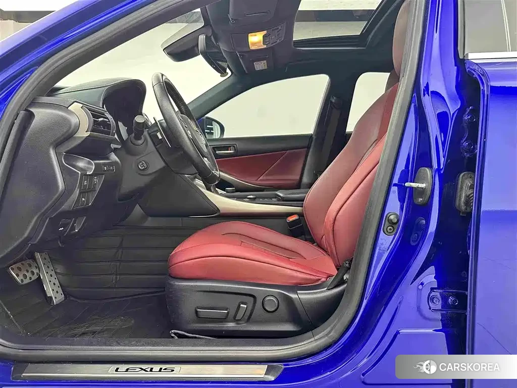 Lexus IS id 4654602 из Китая 10