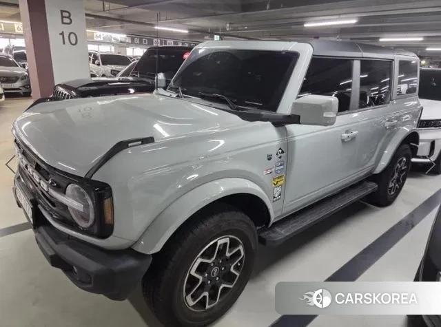 Ford Bronco 6th Generation 2024 Серебристо-серый из Кореи, фото 3