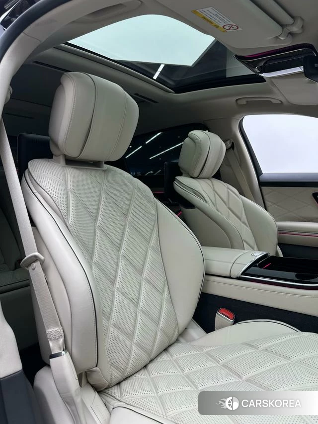 Mercedes-Benz Maybach S-class 2023 Черный из Китая, фото 6