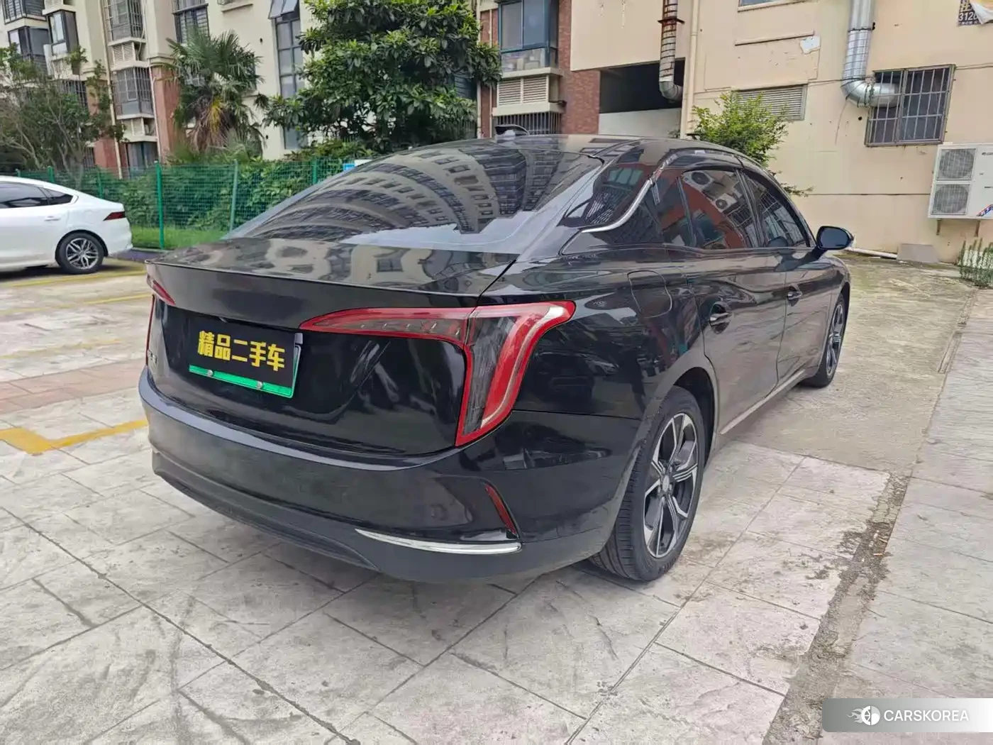 Red flag Hongqi E-QM5 id 4578306 из Китая 8