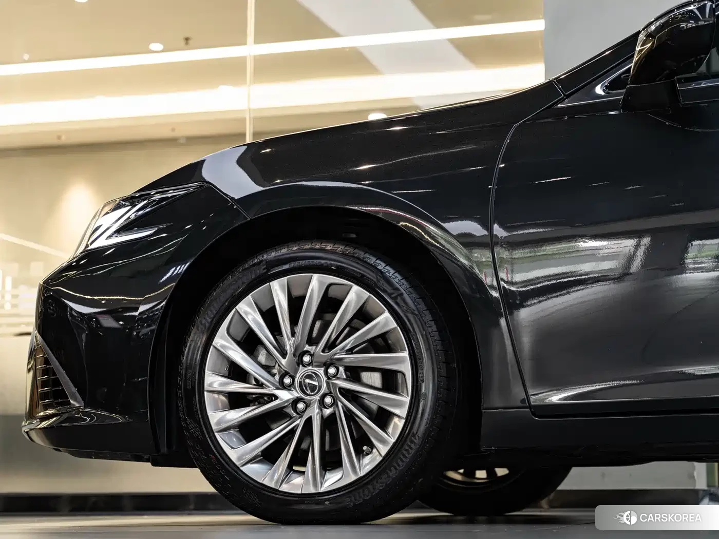 Lexus ES id 4583734 из Китая 18