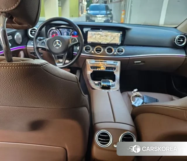 Mercedes-Benz E-Class W213 2018 Белый из Кореи, фото 3