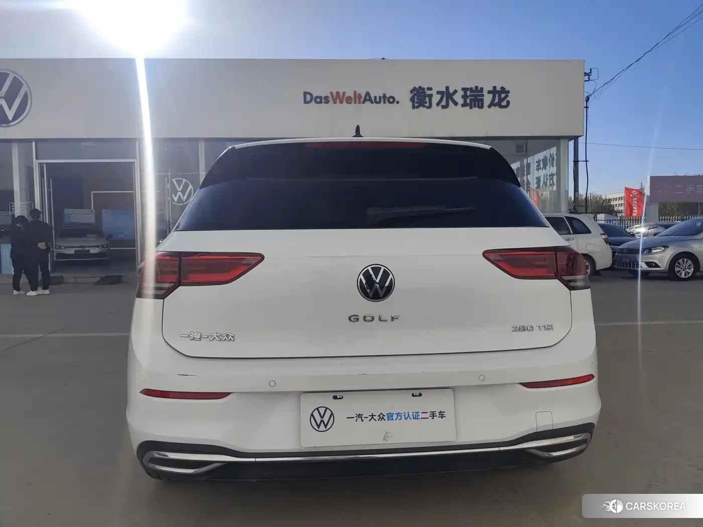 Volkswagen Golf 2022 Белый из Китая, фото 5