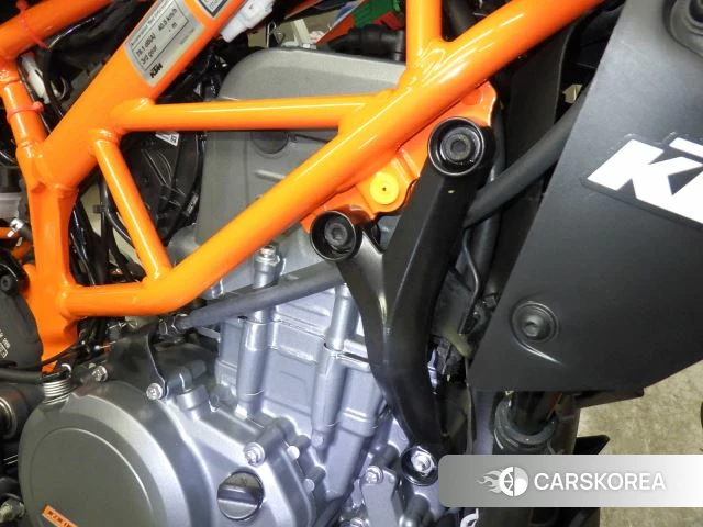 Engine photo