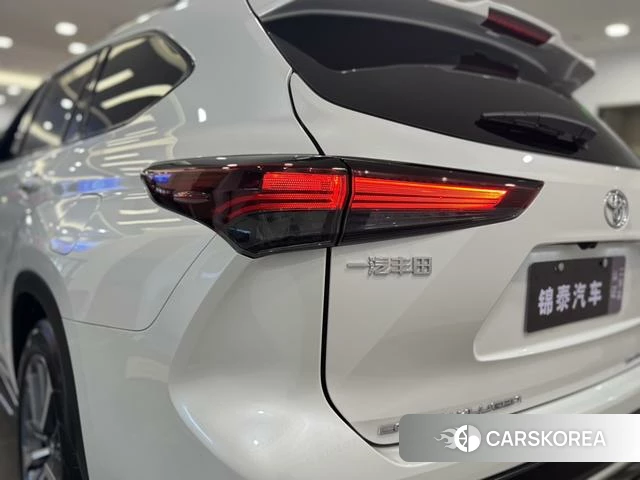 Toyota Crown Lufang id 4328799 из Китая 20