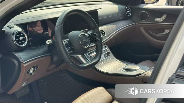 Mercedes-Benz E-class 2021 Черный из Китая, фото 3