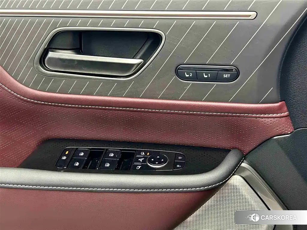 Infiniti QX80 id 4577475 из Китая 13