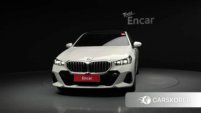 BMW 5 Series (G60) id 4578552 из Кореи 13
