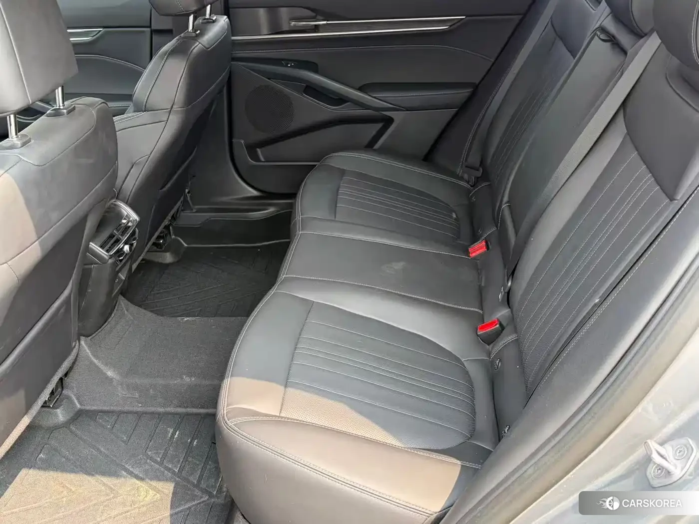 Ford Mondeo 2026 Silver/gray из Китая, фото 3