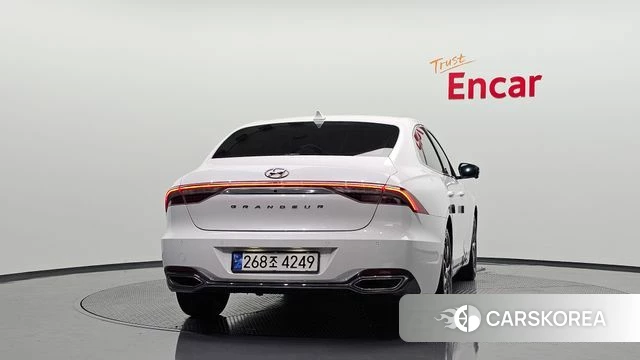 Hyundai The New Grandeur IG id 4688707 из Кореи 23